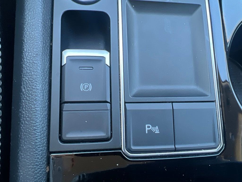 2022 Volkswagen Atlas 2.0T SE w/Technology