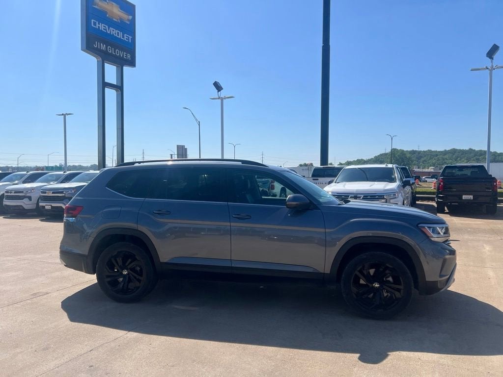 2022 Volkswagen Atlas 2.0T SE w/Technology
