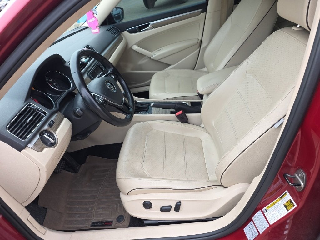 2018 Volkswagen Passat 2.0T SE