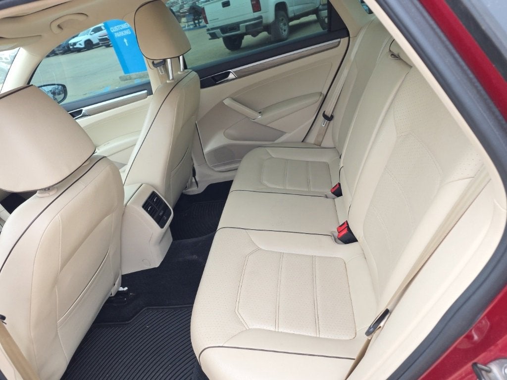 2018 Volkswagen Passat 2.0T SE