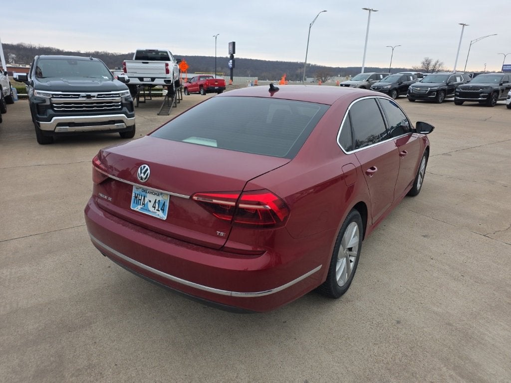 2018 Volkswagen Passat 2.0T SE