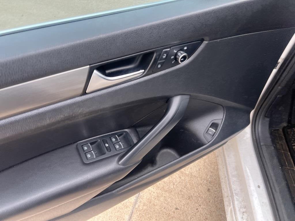 2014 Volkswagen Passat TDI SE