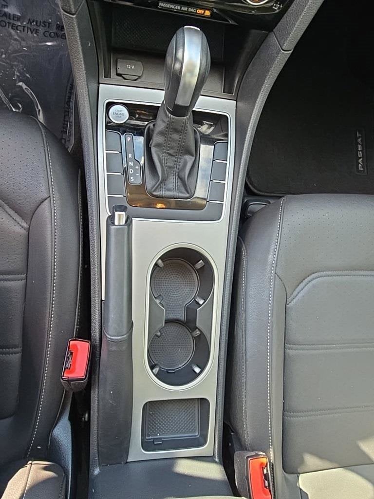 2022 Volkswagen Passat 2.0T SE