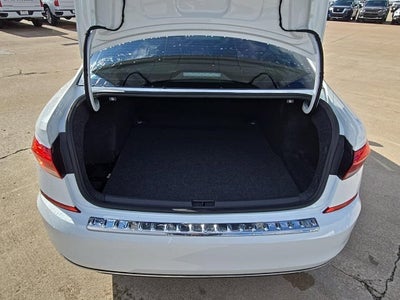 2022 Volkswagen Passat 2.0T SE