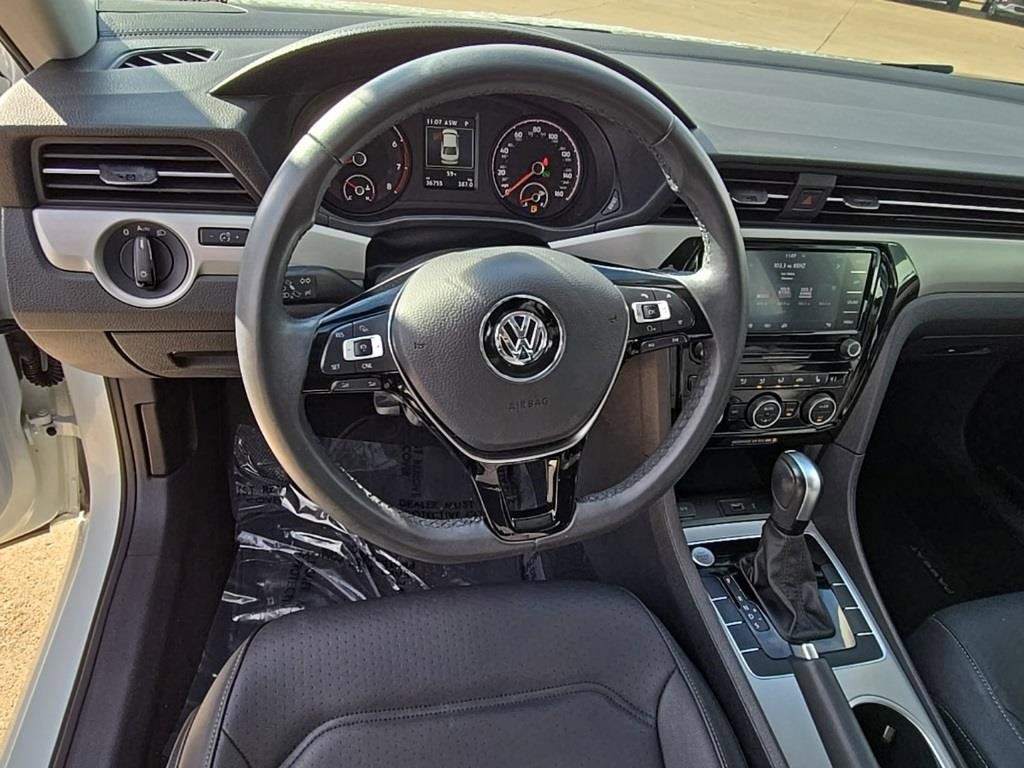 2022 Volkswagen Passat 2.0T SE