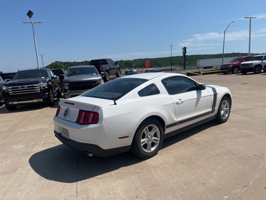 2011 Ford Mustang V6