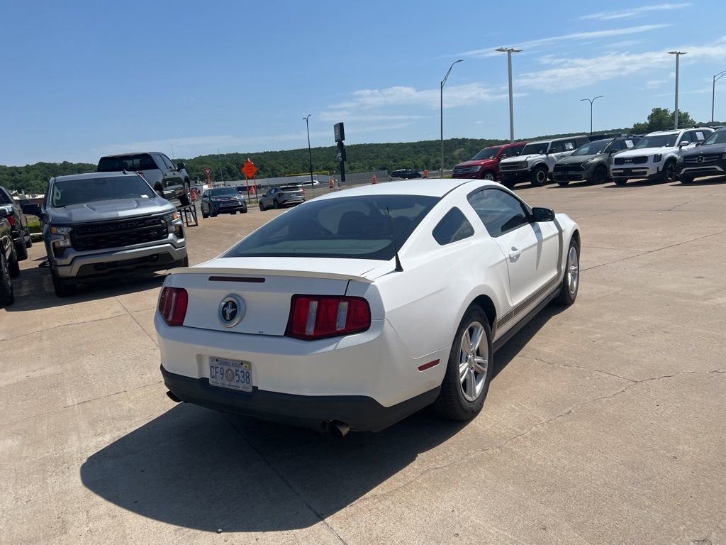 2011 Ford Mustang V6