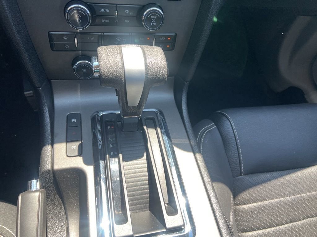 2011 Ford Mustang V6