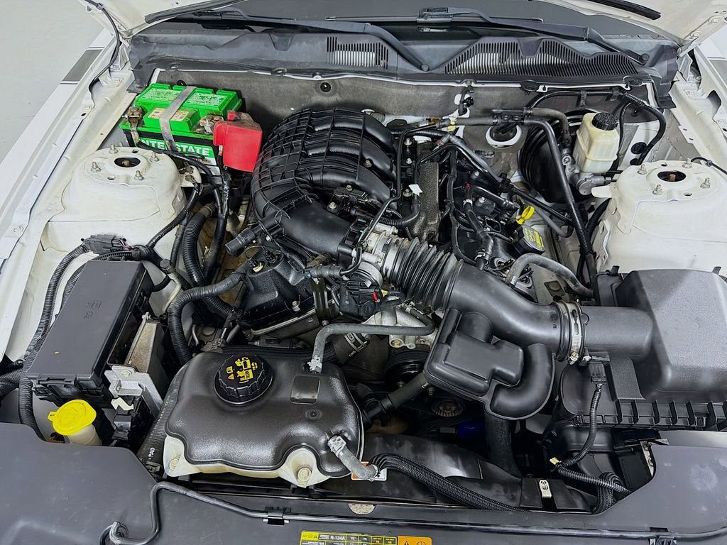 2011 Ford Mustang V6