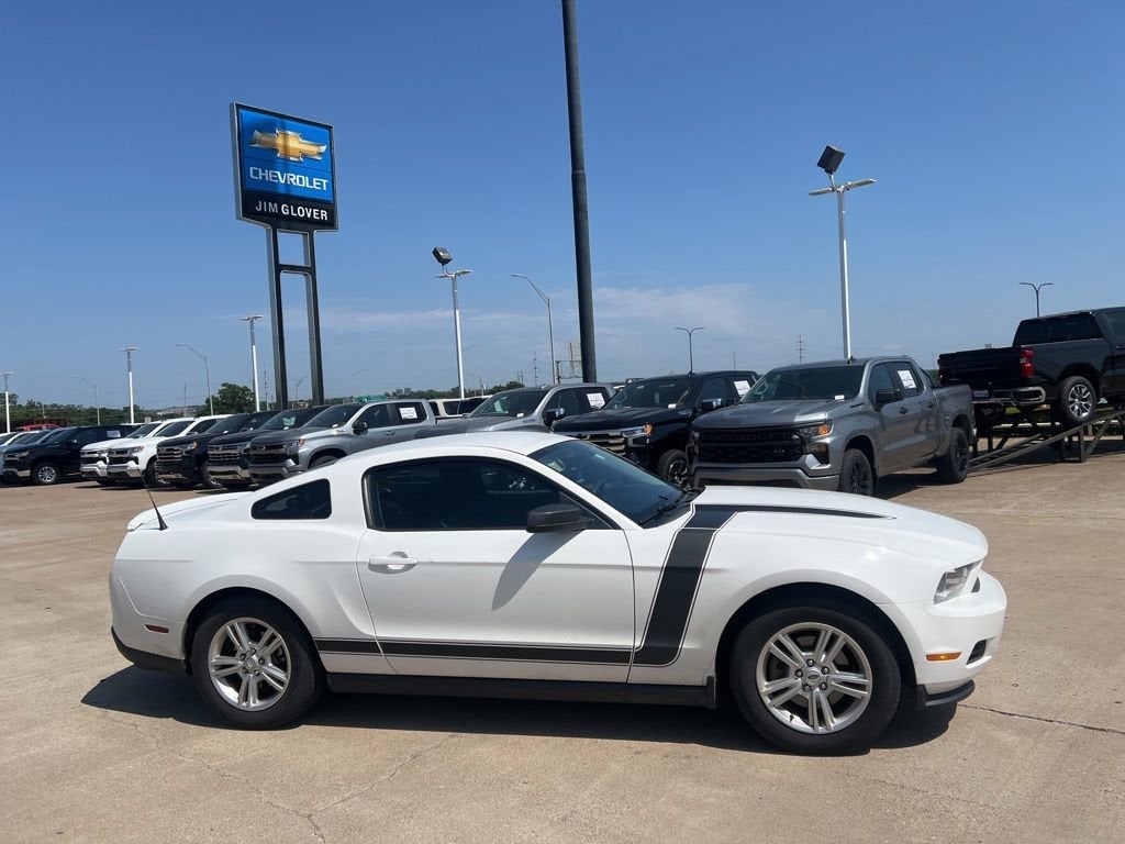 2011 Ford Mustang V6