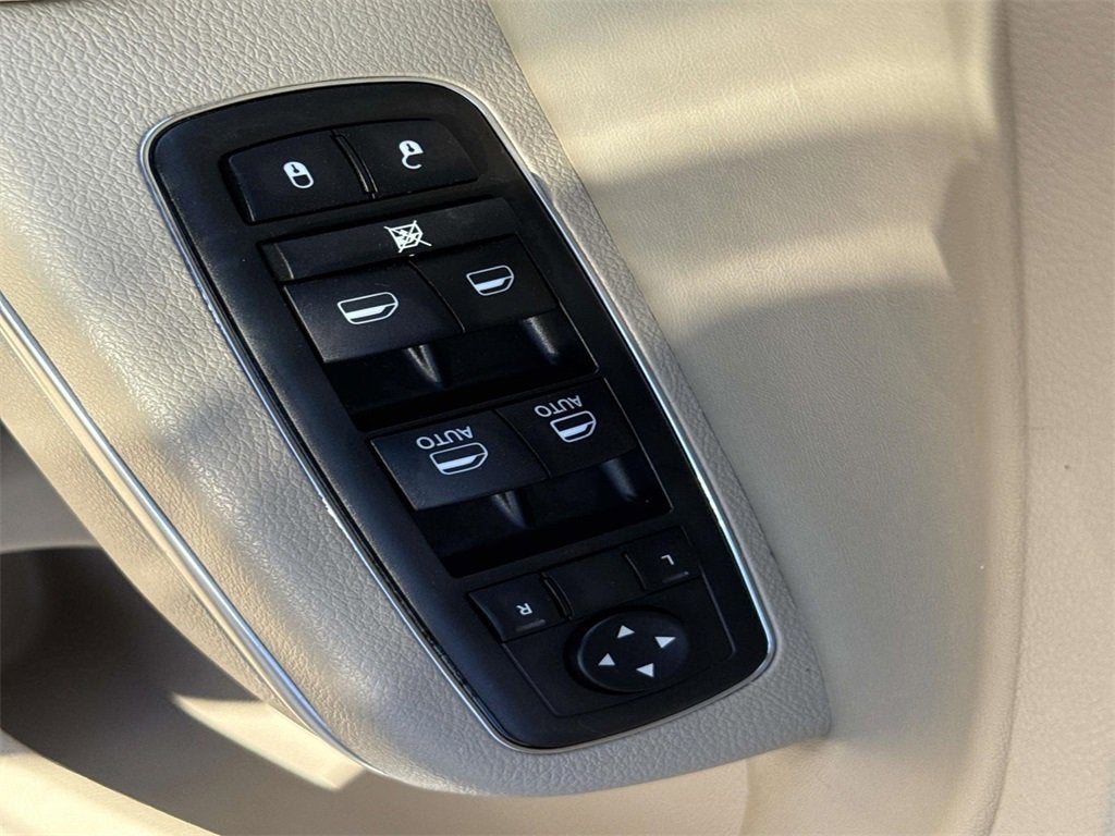 2012 Chrysler 300 Limited