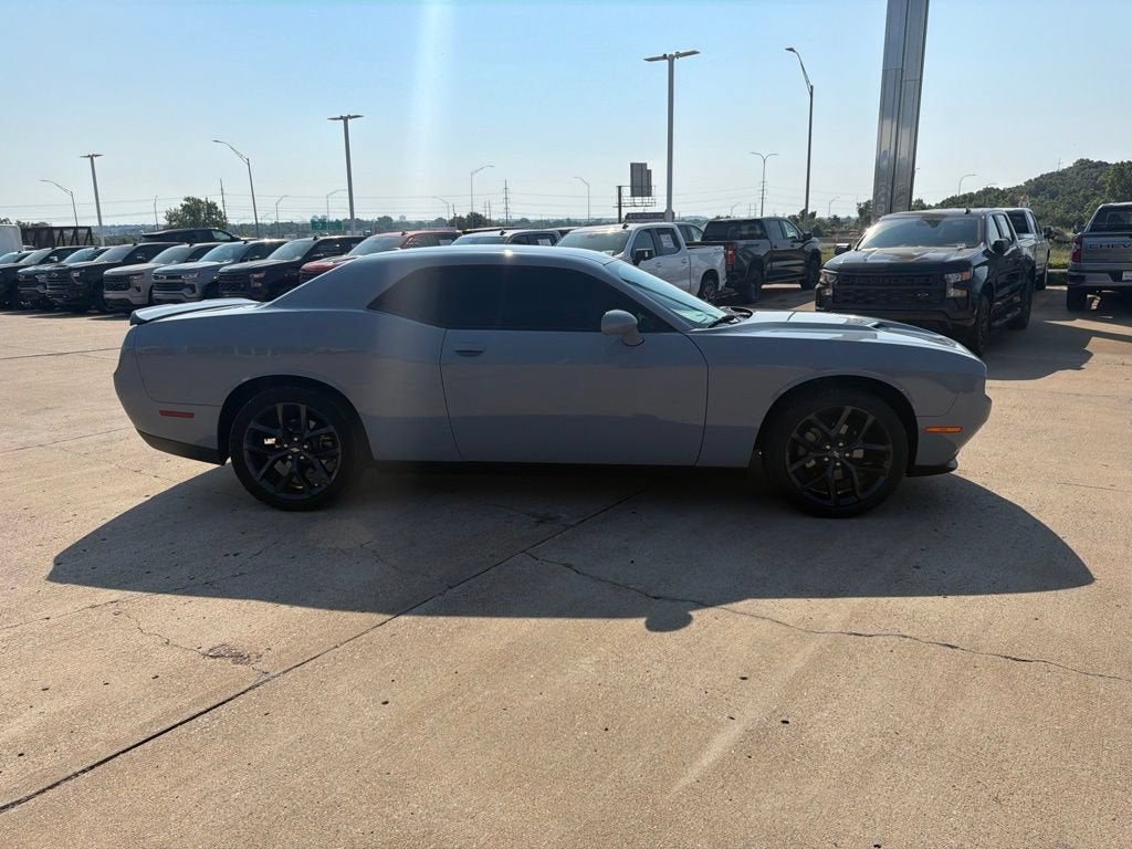 2021 Dodge Challenger SXT