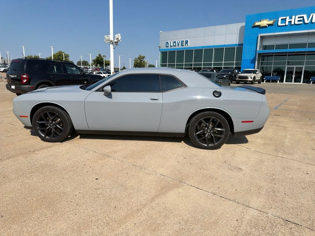 2021 Dodge Challenger SXT