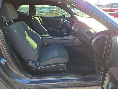 2022 Dodge Challenger SXT