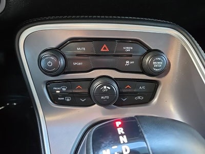 2022 Dodge Challenger SXT