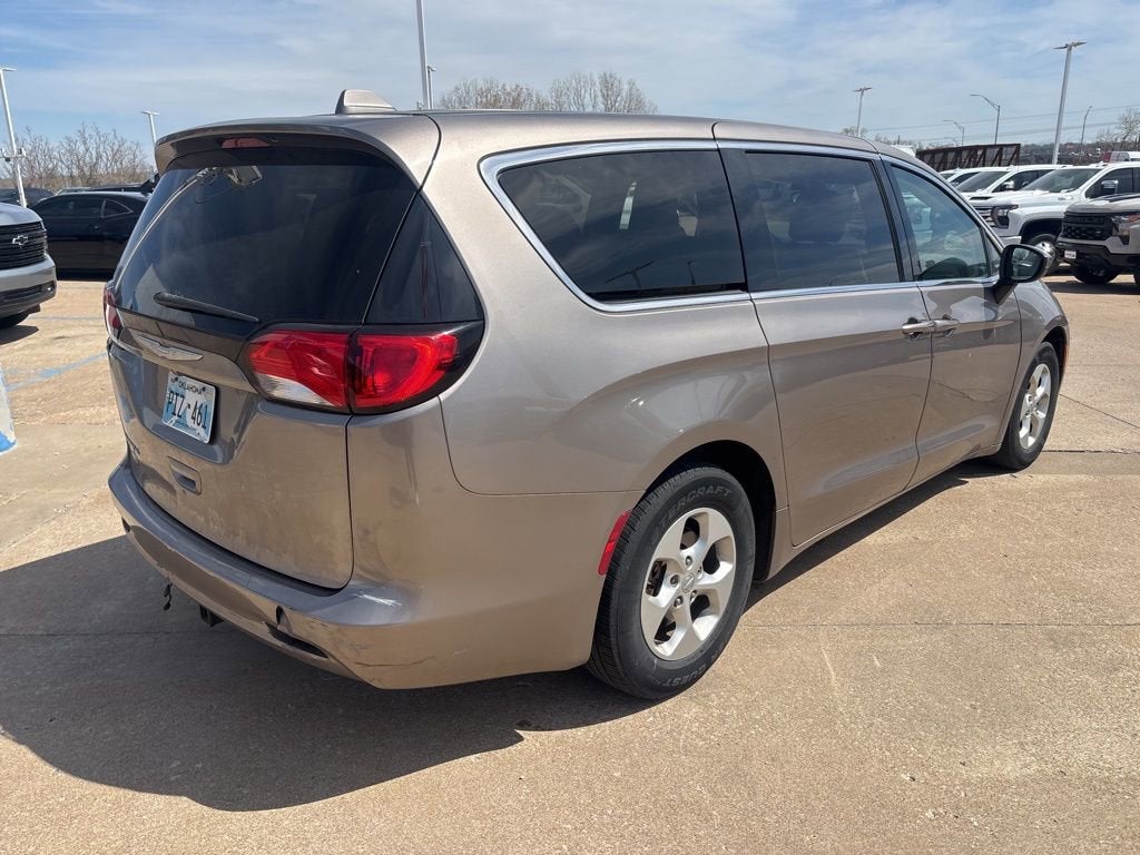2017 Chrysler Pacifica LX