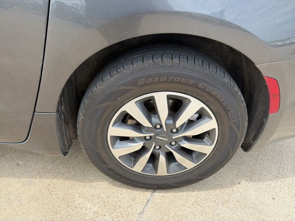 2021 Chrysler Pacifica Hybrid Touring L