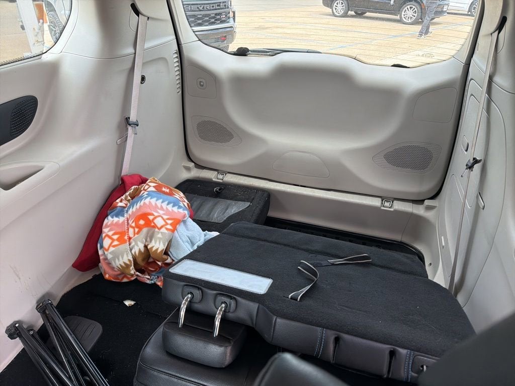 2021 Chrysler Pacifica Hybrid Touring L
