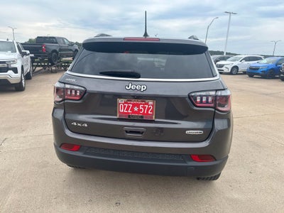 2022 Jeep Compass Latitude Lux