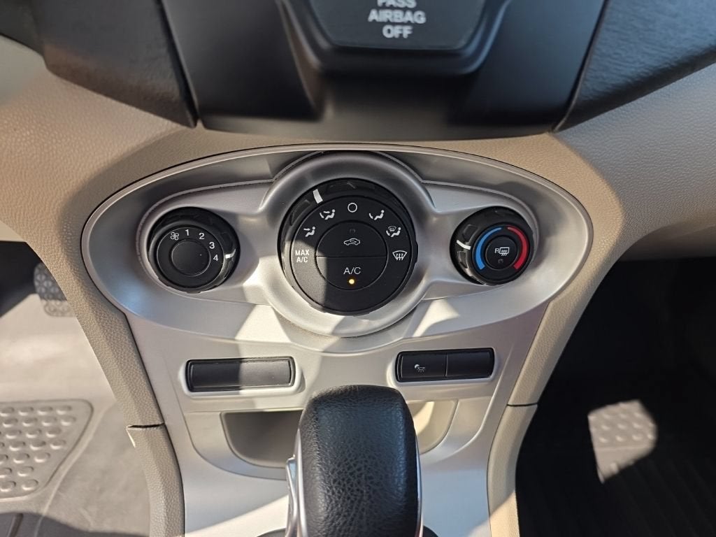 2017 Ford Fiesta SE