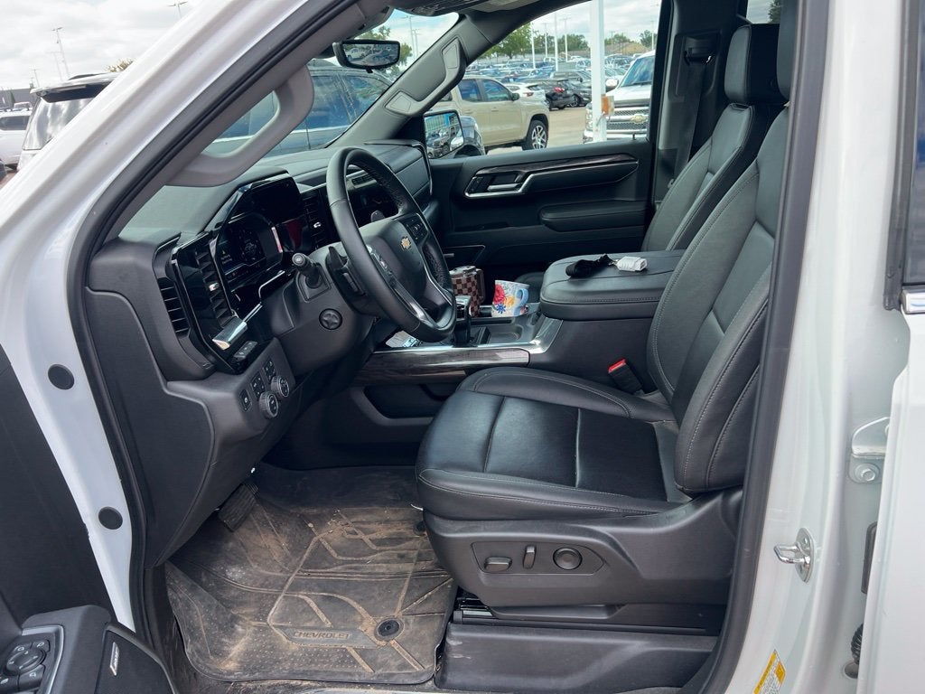 2025 Chevrolet Silverado 1500 LTZ