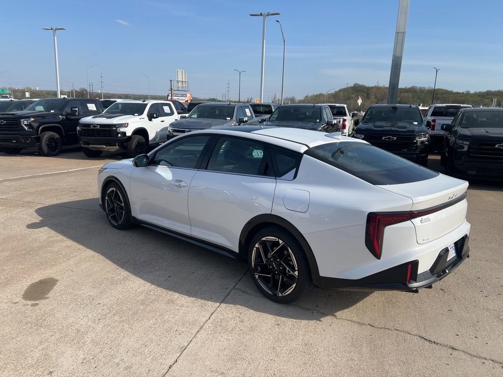 2025 Kia K4 GT-Line