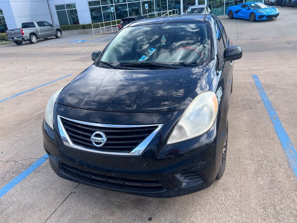 2013 Nissan Versa SV