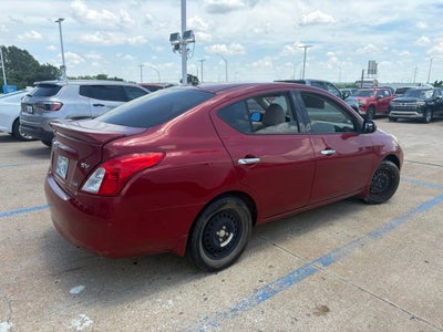 2014 Nissan Versa SV