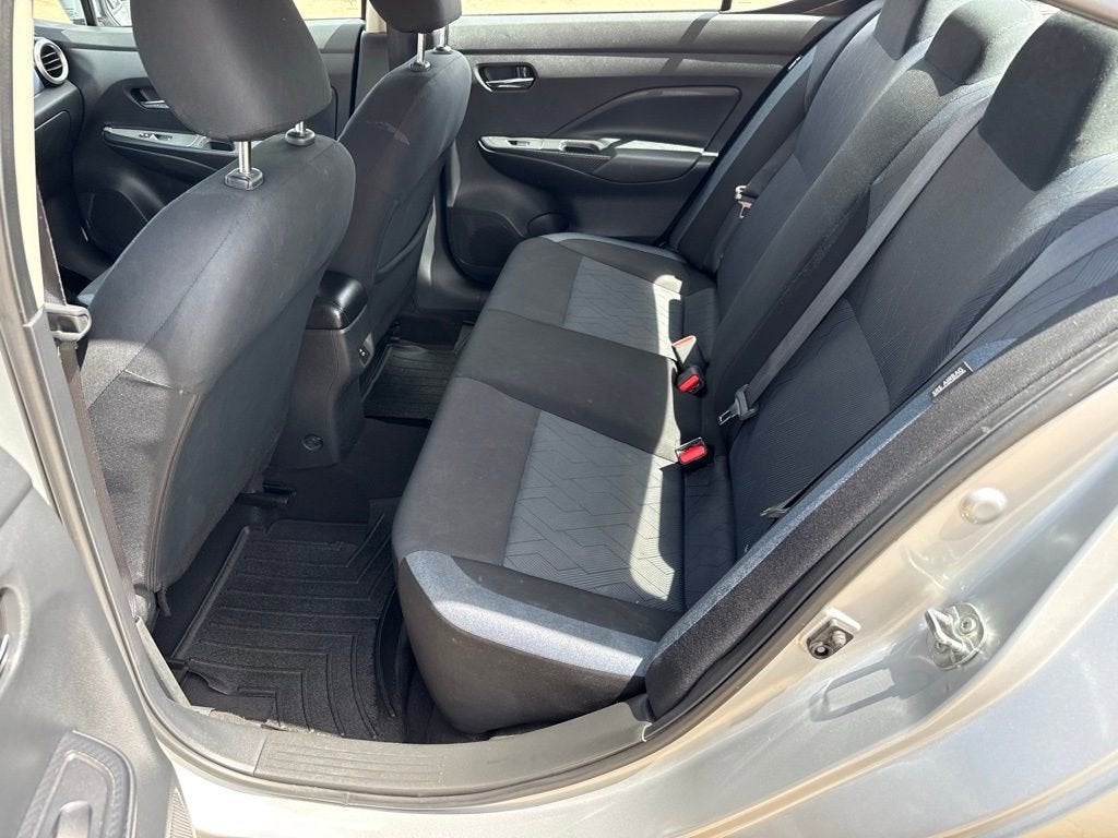 2023 Nissan Versa SV