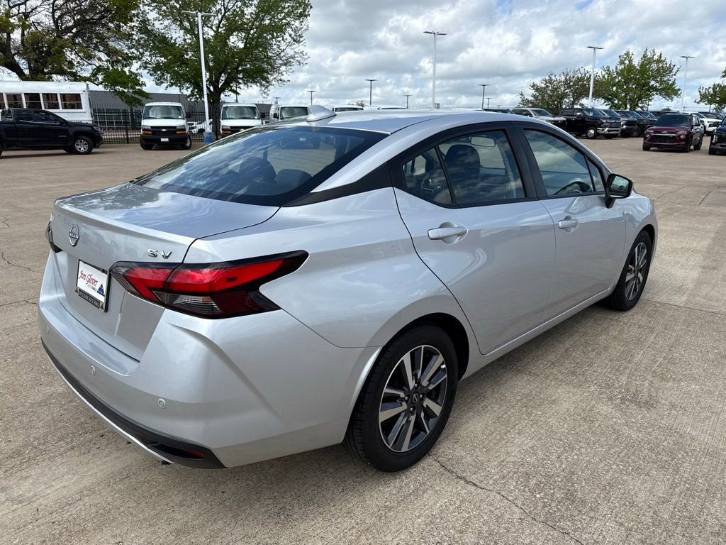 2023 Nissan Versa SV