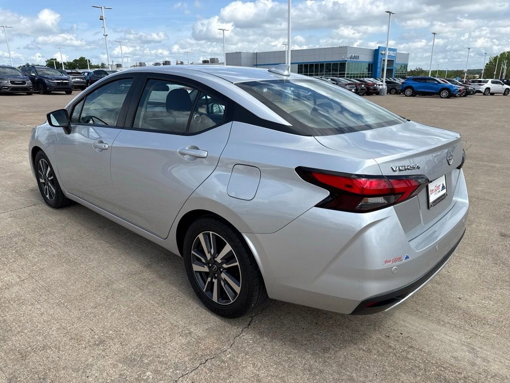 2023 Nissan Versa SV