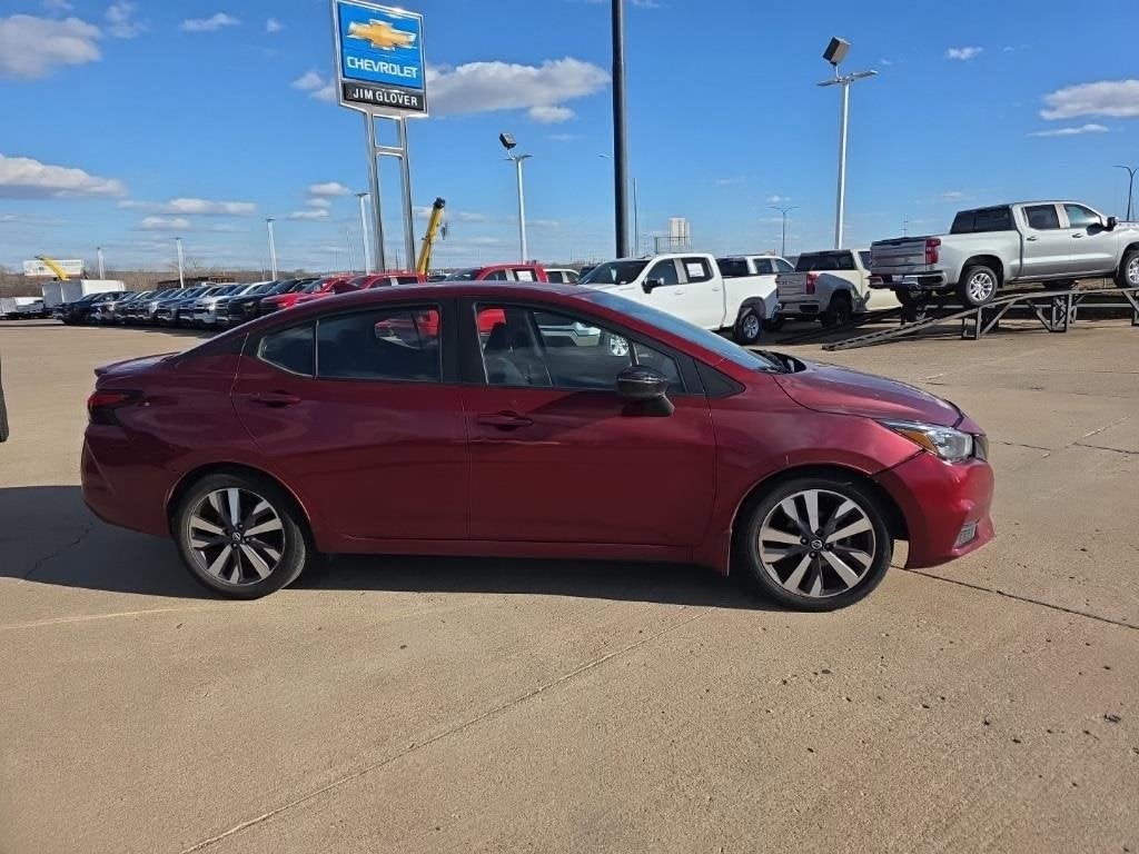 2020 Nissan Versa SR