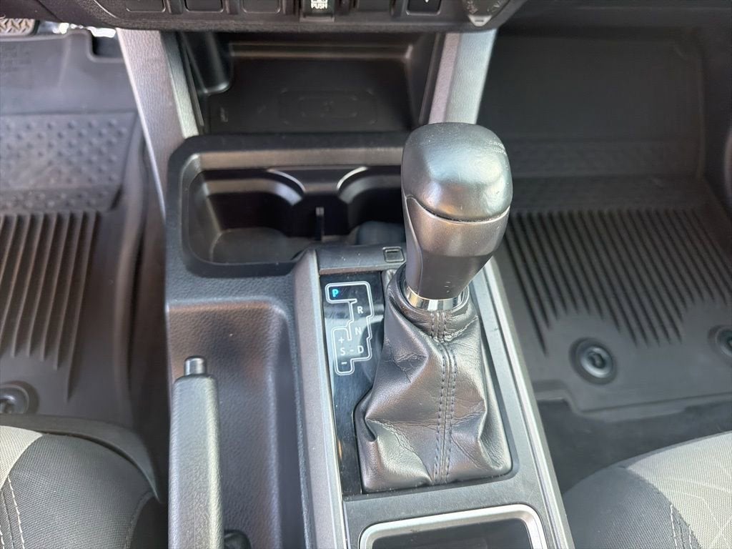 2022 Toyota Tacoma 2WD SR5