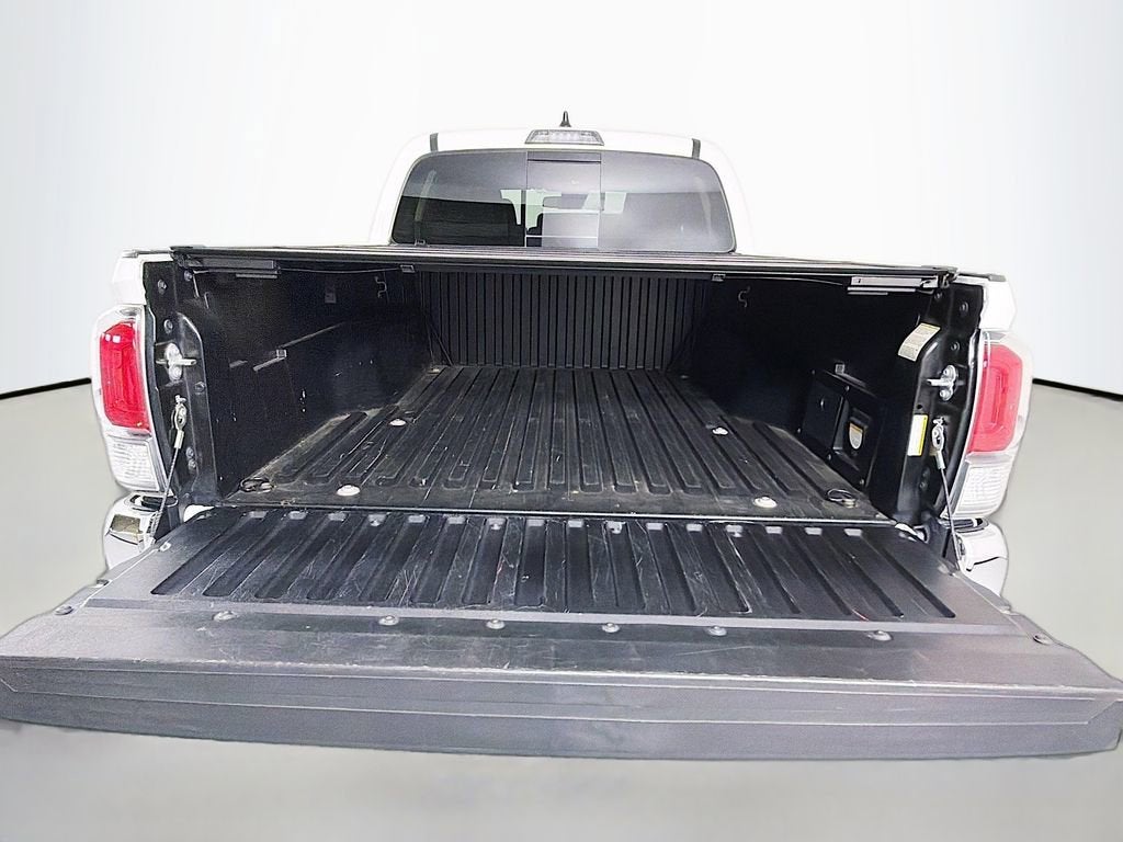 2022 Toyota Tacoma 2WD SR5