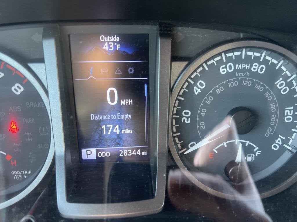 2022 Toyota Tacoma 4WD SR