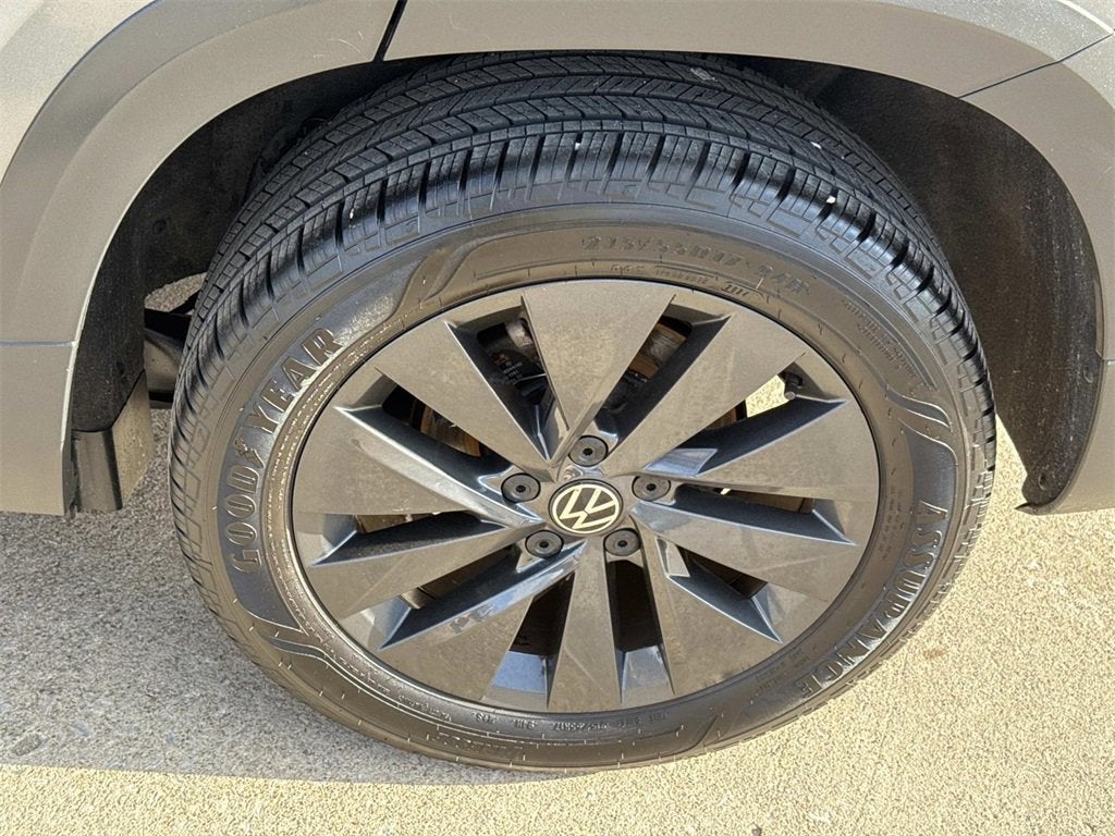 2024 Volkswagen Taos S