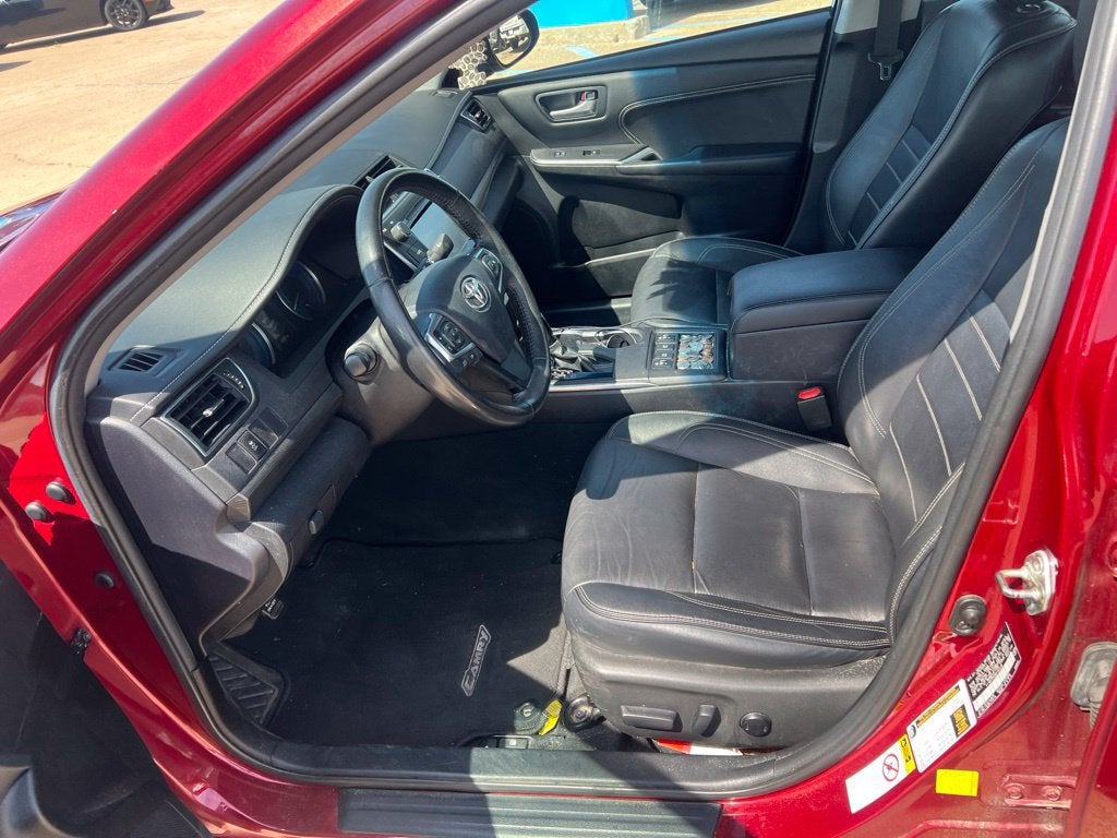 2016 Toyota Camry Hybrid LE