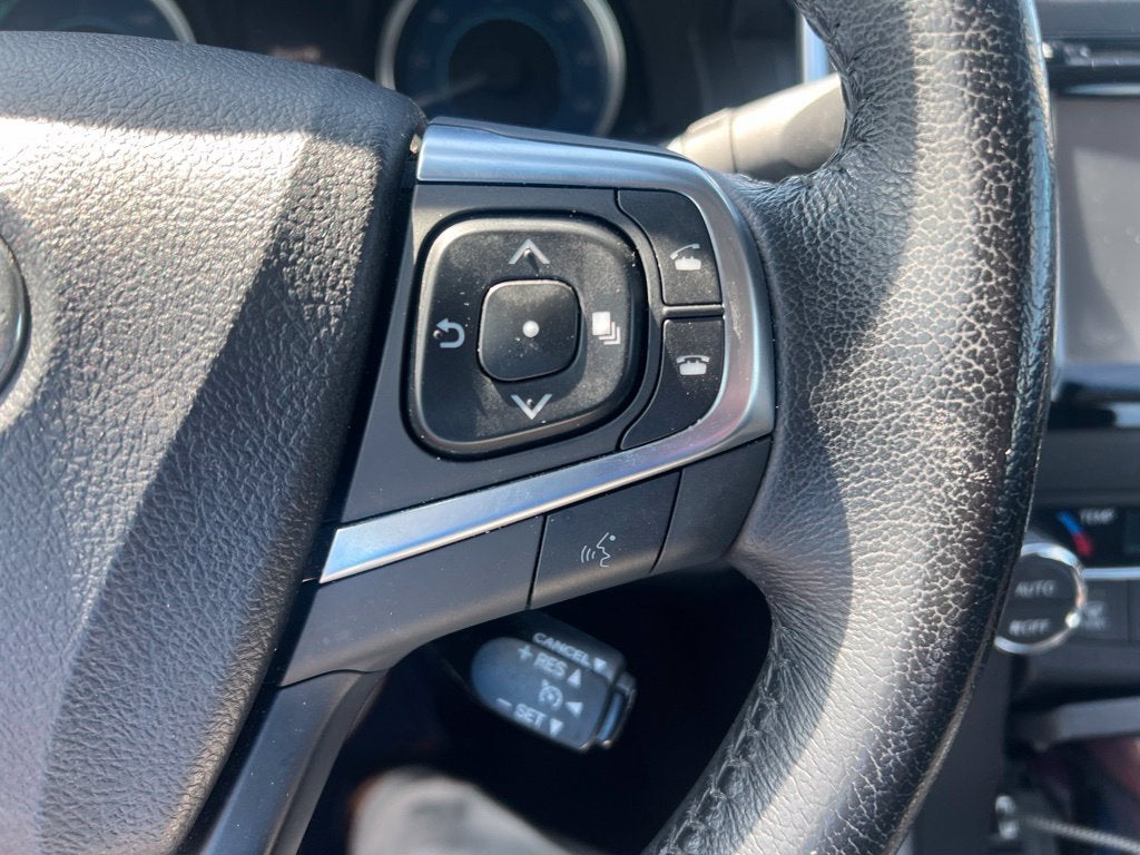 2016 Toyota Camry Hybrid LE