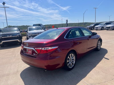 2016 Toyota Camry Hybrid LE
