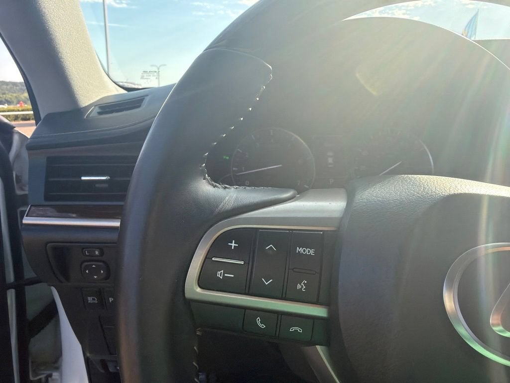 2016 Lexus ES 350 4dr Sdn