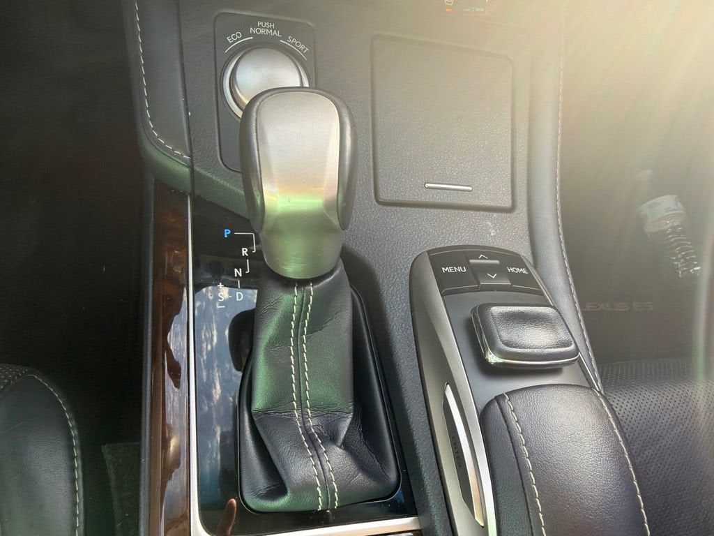 2016 Lexus ES 350 4dr Sdn