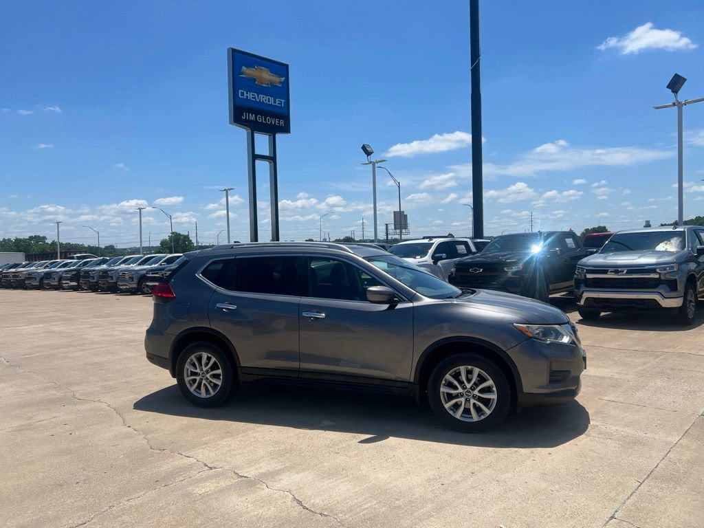 2017 Nissan Rogue SV