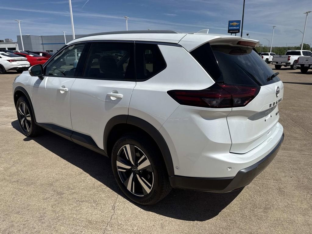 2024 Nissan Rogue SL