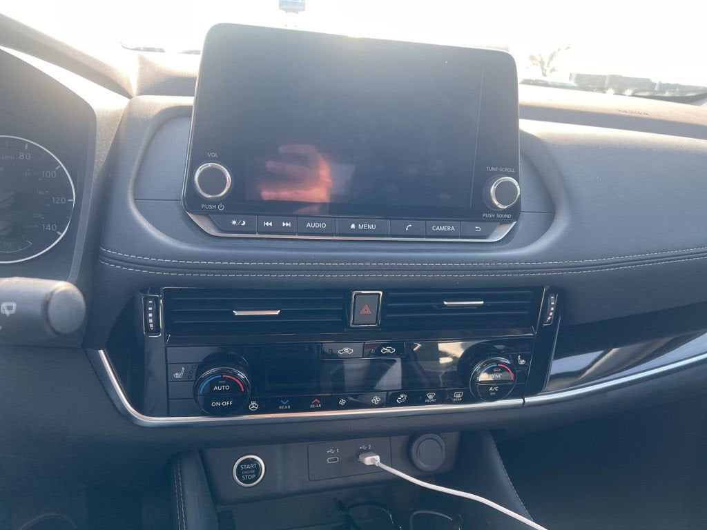 2022 Nissan Rogue SL