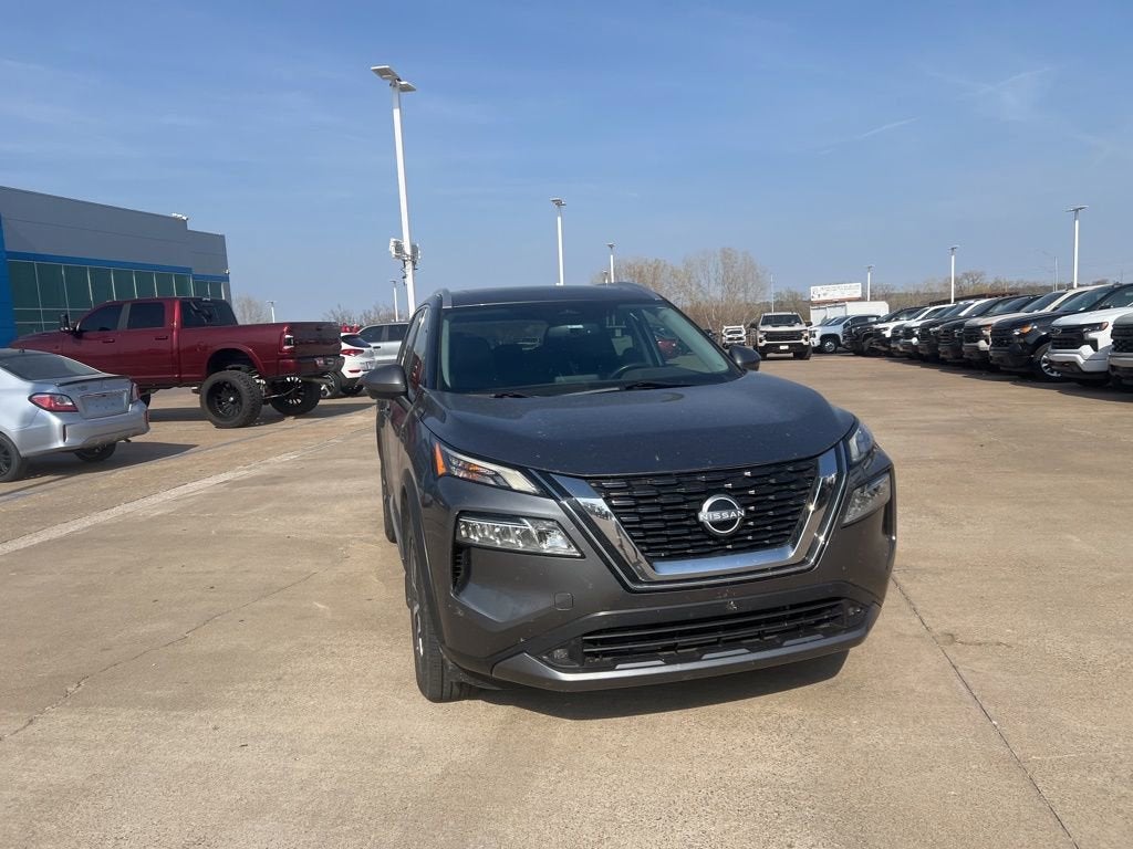 2022 Nissan Rogue SL