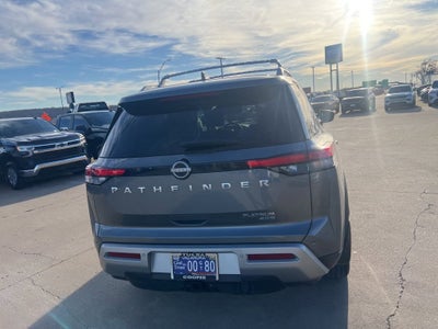 2023 Nissan Pathfinder Platinum