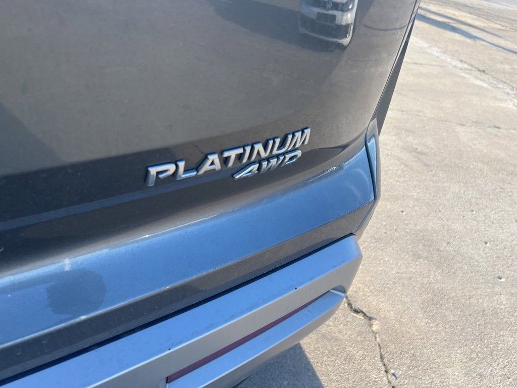 2023 Nissan Pathfinder Platinum