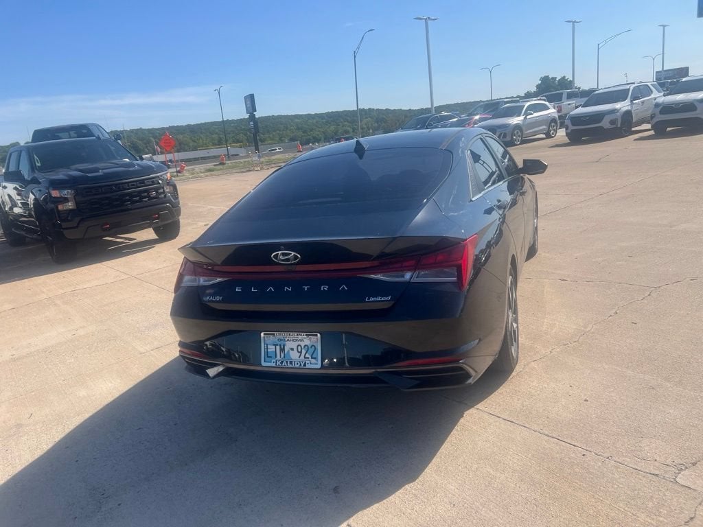 2022 Hyundai Elantra Limited