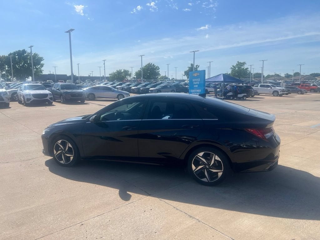 2022 Hyundai Elantra Limited