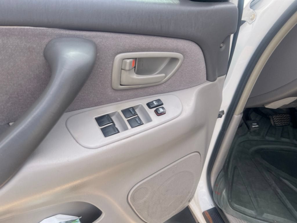 2004 Toyota Tundra SR5